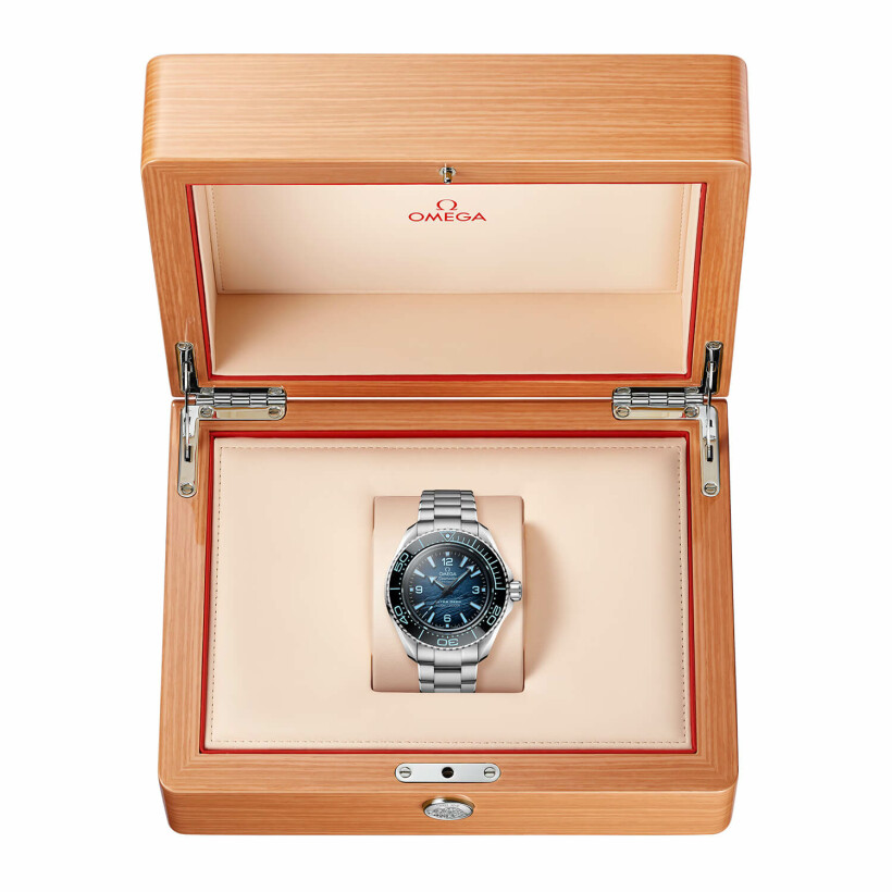 Montre Omega Seamaster Planet Ocean Ultra Deep 6000M Co-Axial Master Chronometer 45.5mm Summer Blue