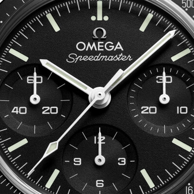 Montre OMEGA Speedmaster 38 Co-Axial Chronometer Chronograph 38mm