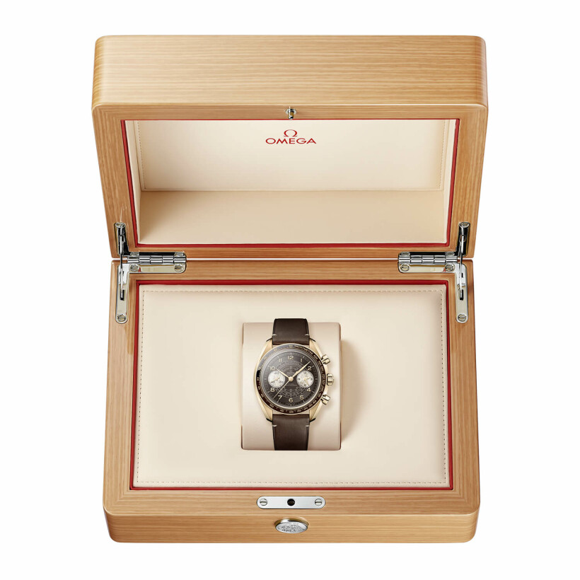 OMEGA Speedmaster  Chronoscope  Co-axial master Chronometer  Bronze Gold Chronograph 43mm watch
