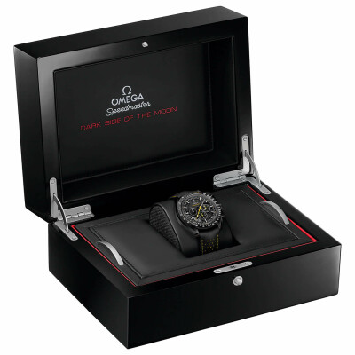 Montre OMEGA Speedmaster Moonwatch Dark Side of the Moon Apollo 8 Chronograph 44,25mm