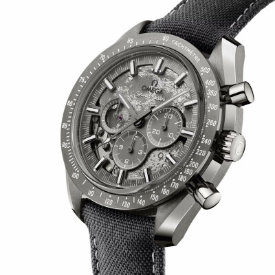 Montre OMEGA Speedmaster Grey Side of the Moon Chronograph 44mm