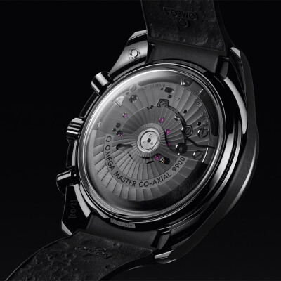 Montre OMEGA Speedmaster Dark Side of the Moon Chronograph 44mm