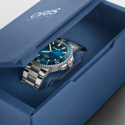 Oris Aquis Date Caliber 400 watch