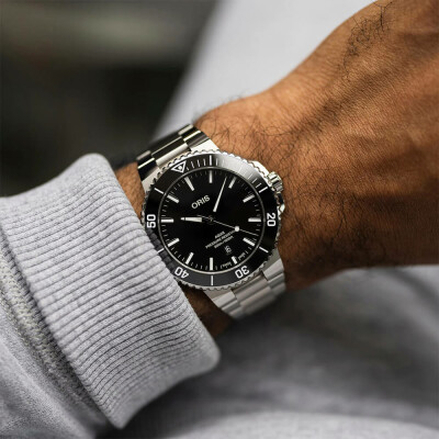 Montre Oris Aquis Date 43.5mm