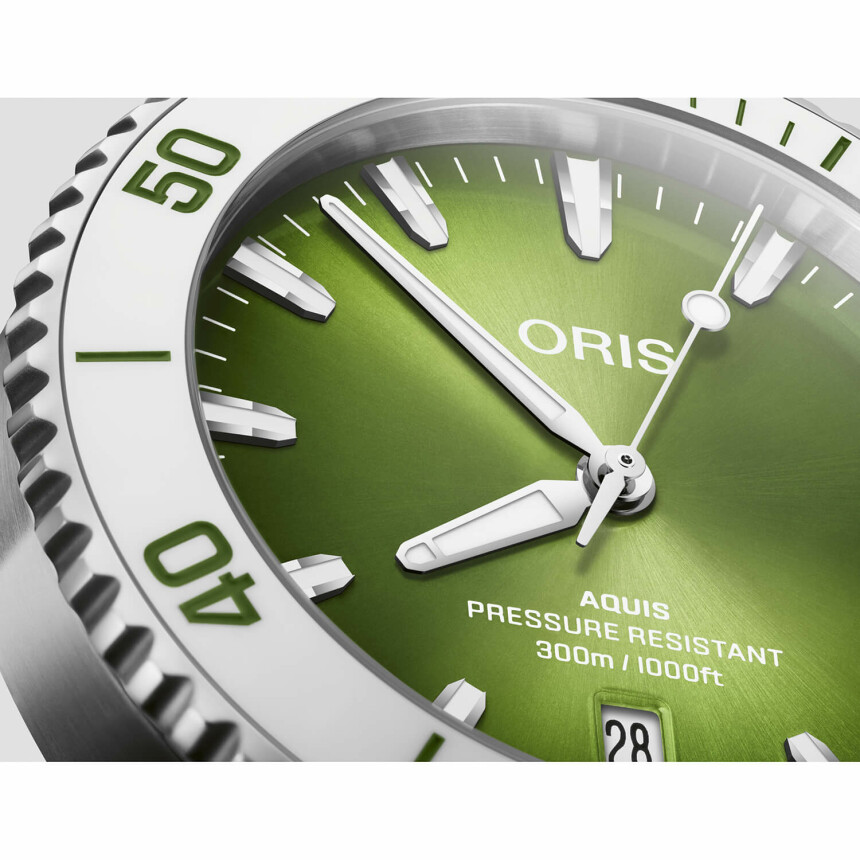 Oris Aquis Date 41.5mm Taste of Summer watch