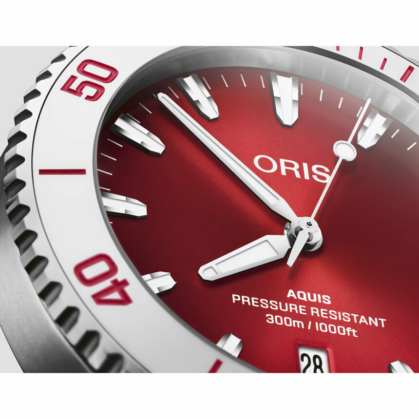 Oris Aquis Date 41.5mm Taste of Summer watch