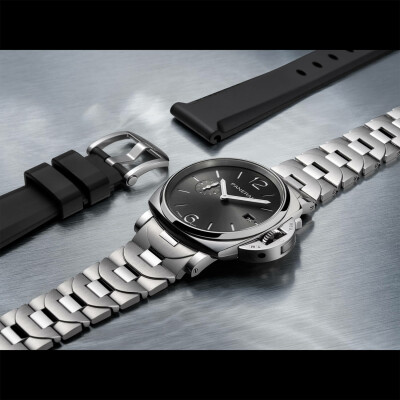 Panerai Luminor Due 42mm watch