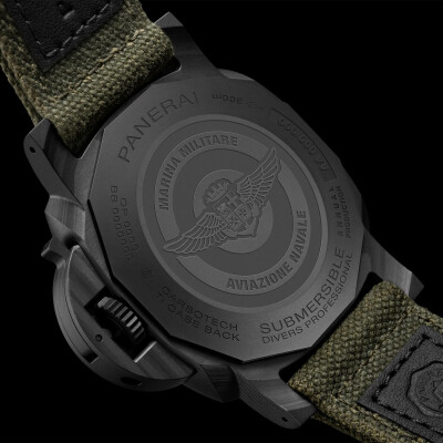 Montre Panerai Submersible Marina Militare Carbotech™