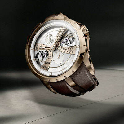 Montre Roger Dubuis Excalibur Calendrier Birétrograde 40mm