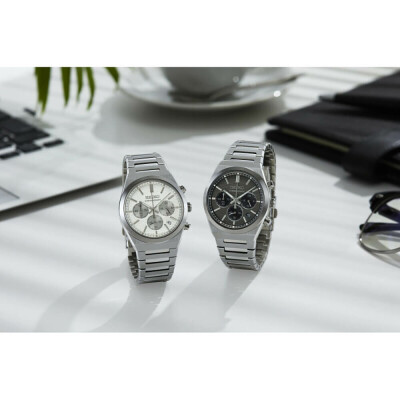 Montre Seiko Sport Quartz Chronographe SSB451P1