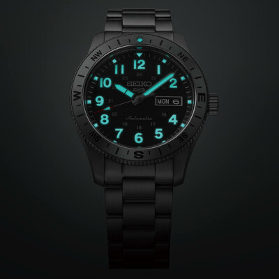 Montre Seiko 5 Sports Field Series HDB006K1