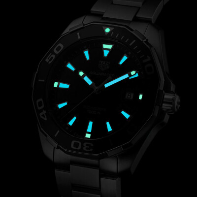 TAG Heuer Aquaracer Quartz 43mm watch
