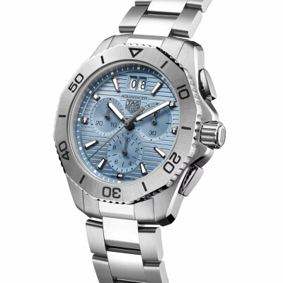 TAG Heuer Aquaracer Professional 200 Chronograph Quartz 40mm watch