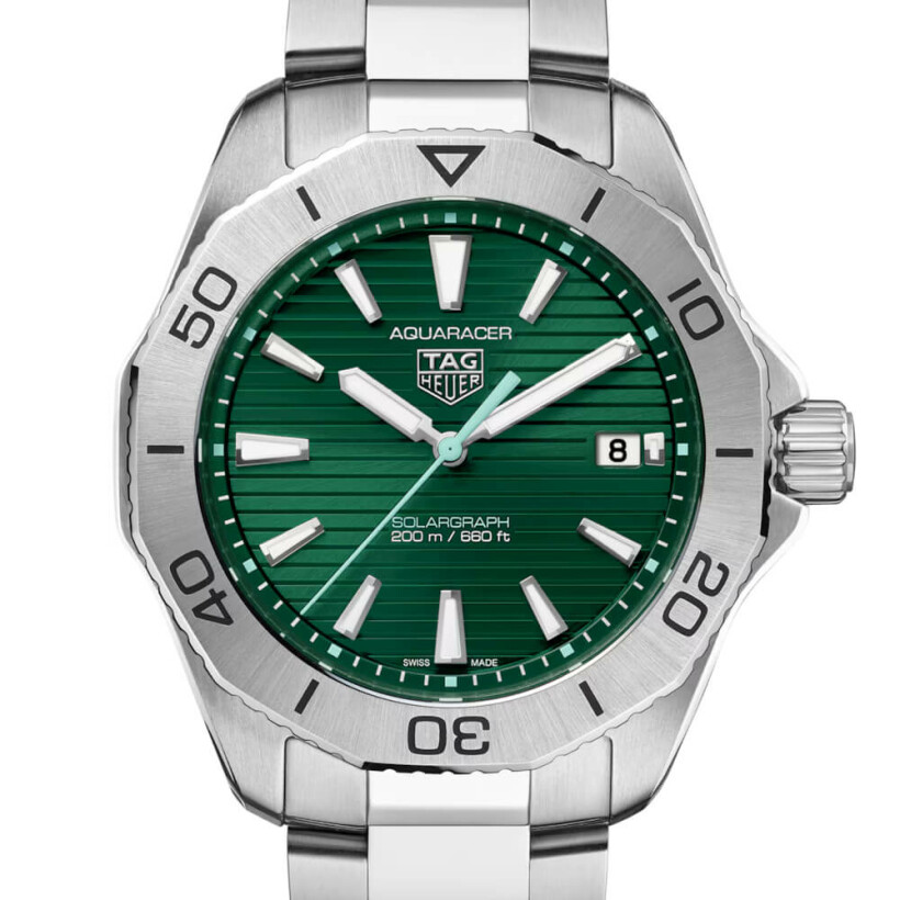 TAG Heuer Aquaracer Professional 200 Solargraph watch