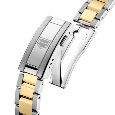 TAG Heuer Aquaracer Professional 200 Solargraph 34mm watch