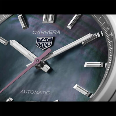 Montre TAG Heuer Carrera Date Japan Limited Edition