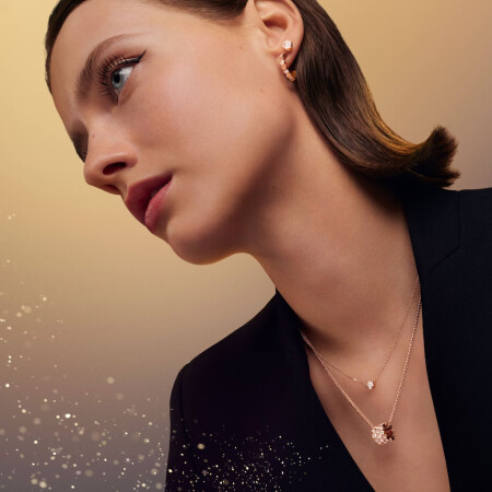 Chaumet Bee My Love pendant, rose gold, diamonds