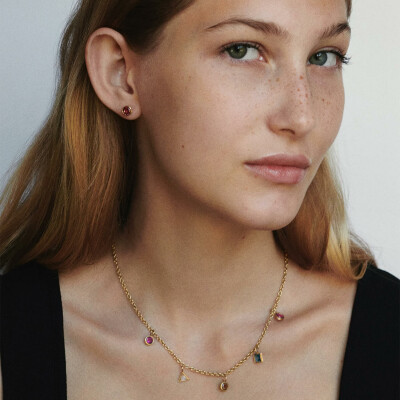 Puce d'oreille Poiray Lolita en or jaune et quartz fumé