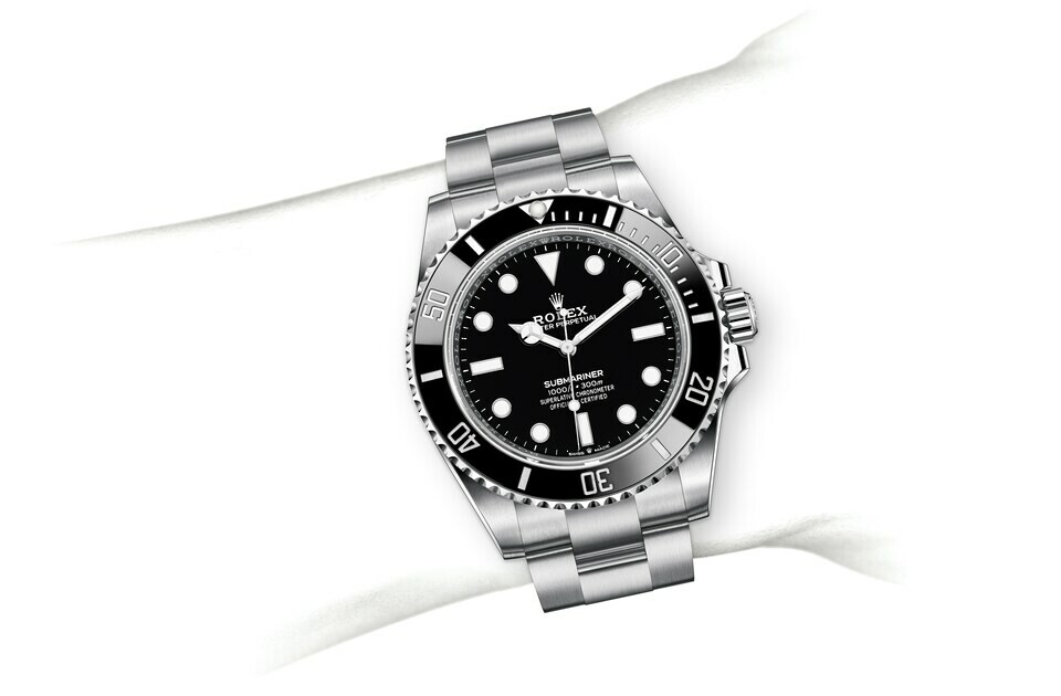 Rolex Submariner in Oystersteel M124060-0001 at Raynal