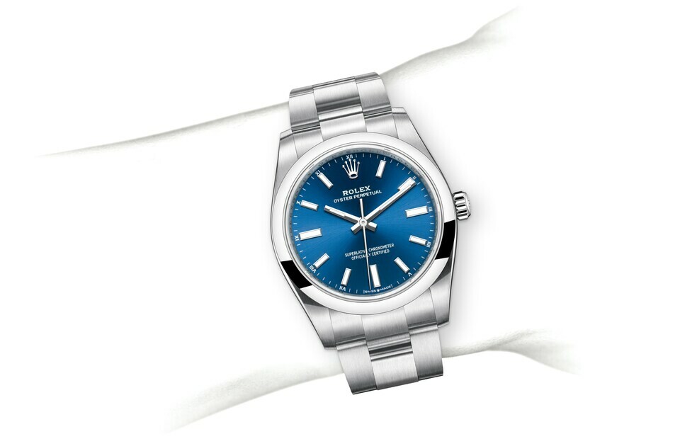 Rolex Oyster Perpetual 34 in Oystersteel M124200-0003 at Dubail