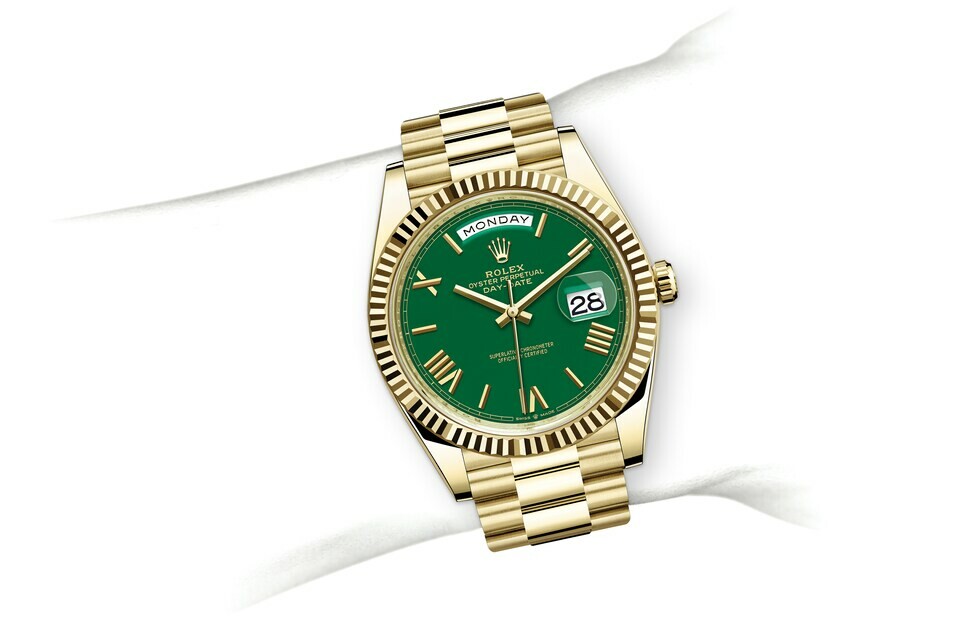 Rolex Day‑Date 40 in 18 ct yellow gold M228238-0061 at Ferret