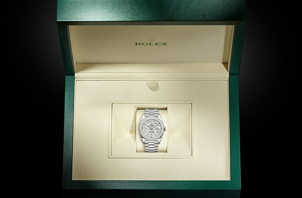Rolex Day‑Date 40 en Or gris 18 ct M228349RBR-0040 chez Dubail - vue 3