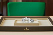 Rolex Oyster Perpetual 41 in Oystersteel M124300-0001 at Frayssinet Joaillier - view 4