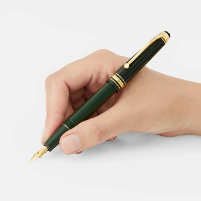 Montblanc Meisterstück The Origin Collection Classique Fountain Pen (M)