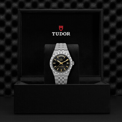 Montre TUDOR  Royal boîtier en acier, 40 mm, cadran noir