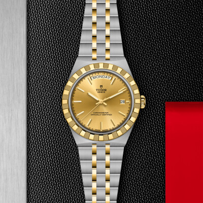 Montre TUDOR  Royal boîtier en acier et or jaune, 40 mm, bracelet en acier et or jaune