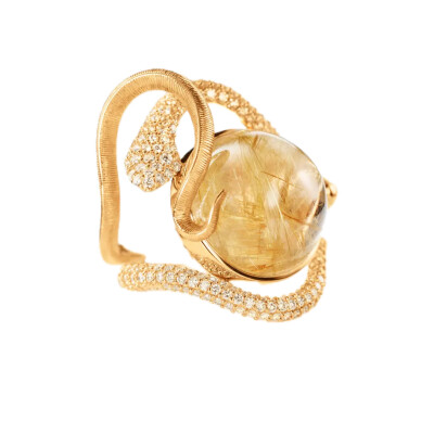 Ole Lynggaard Copenhagen – Snakes Pavé Ring in 18k Yellow Gold with Rutile Quartz and Diamonds