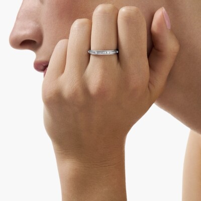 Piaget Possession Ring in White Gold and Diamond