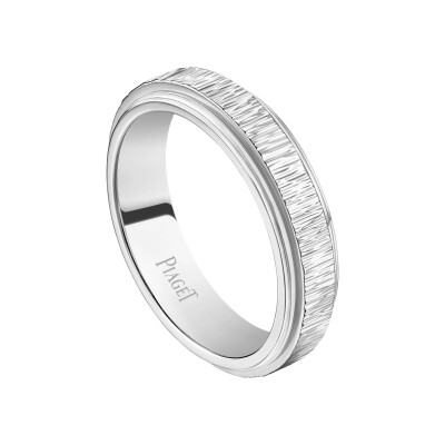 Piaget Possession Palace Decor Ring in White Gold