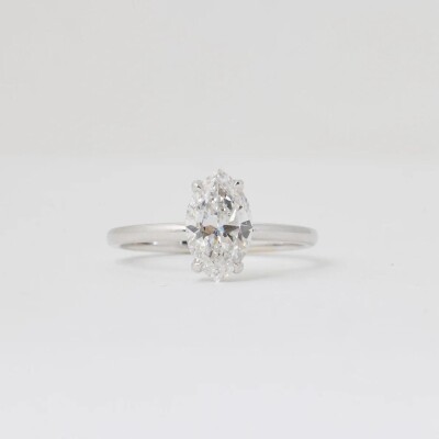 Bague diamant marquise