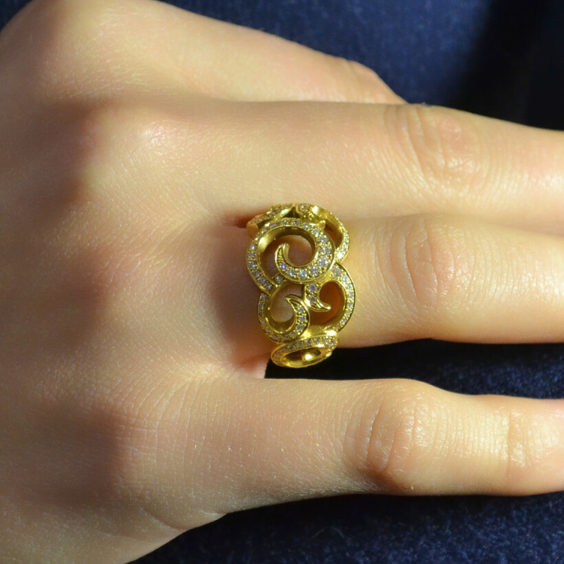 Bague en or jaune et diamants