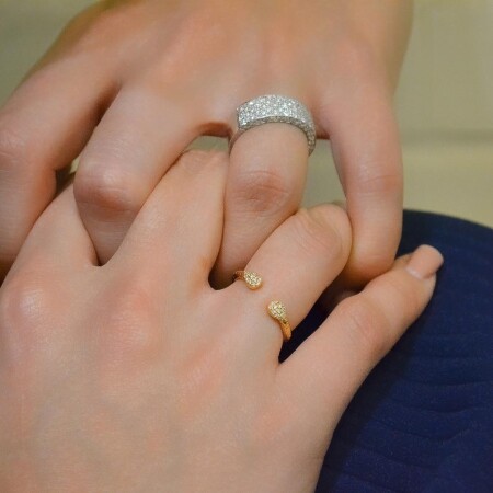 Bague en or jaune et diamants