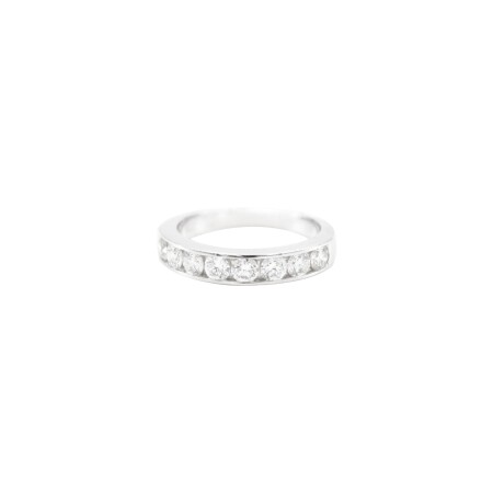 Alliance or blanc demi-tour diamants taille princesse sertis rail