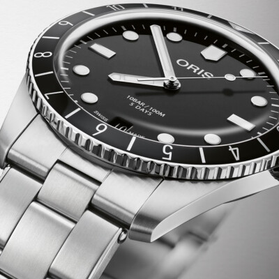 Montre Oris Divers Sixty-Five 12h Calibre 400