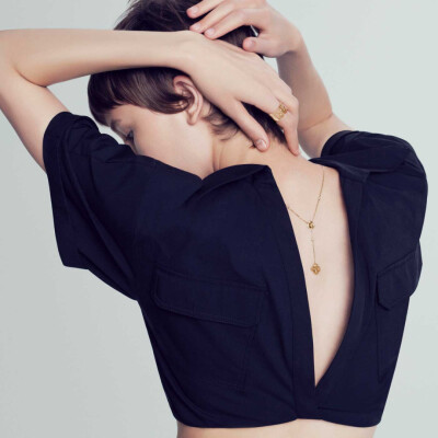 Collier cravate Arthus Bertrand Enlacé en or jaune et diamants, 50cm