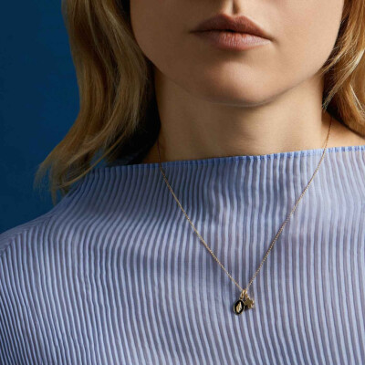 Médaille Arthus Bertrand Miraculeuse en or jaune laqué noir