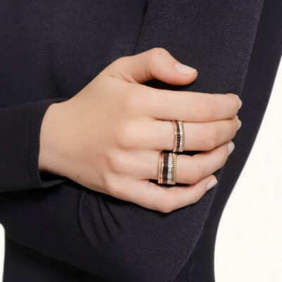 Bague Boucheron Quatre Large en or jaune, or blanc, or rose, PVD marron et diamants
