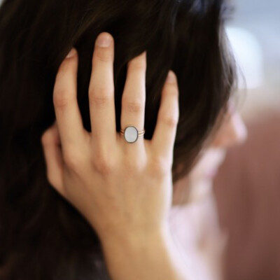 Bague Claverin Organic 750 Organic en or jaune et nacre