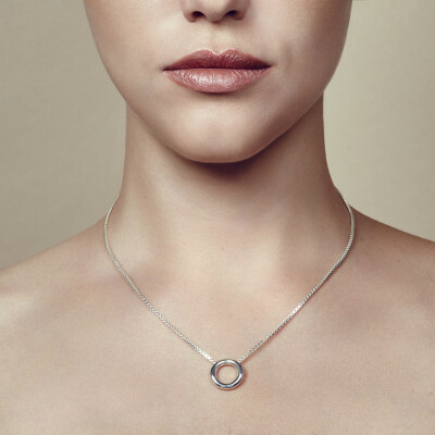 Collier ras de cou Idole de Christofle en argent
