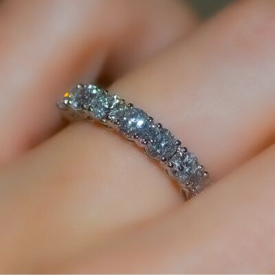 Alliance Infini en or blanc et diamants