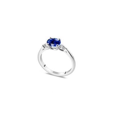 Bague Infini saphir bleu serti 4 griffes & diamants sur or blanc