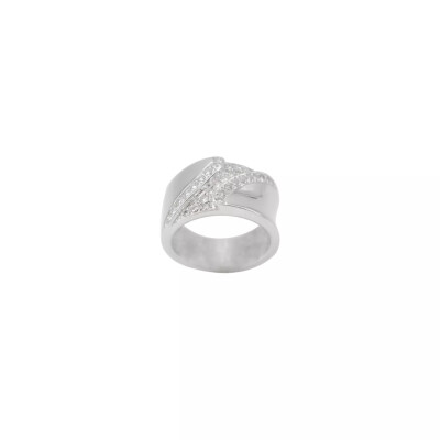 Bague en or blanc et pavage diamants