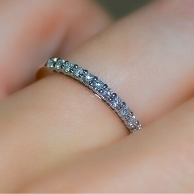 Alliance Infini en or blanc et diamants