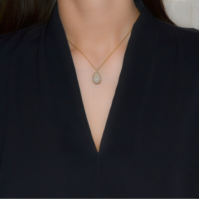 Collier en or jaune pavé diamants