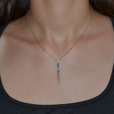Collier en or rose, saphirs multicolores et diamants