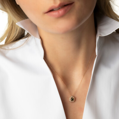 Collier Art Déco en or rose, saphir vert et diamants